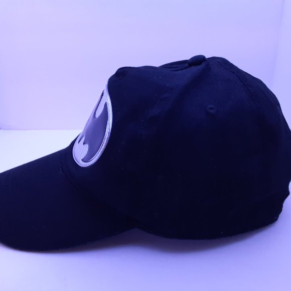 ai The Dark Knight Batman Chrome Oval Signal Cap Hat 2017 - Picture 2 of 8
